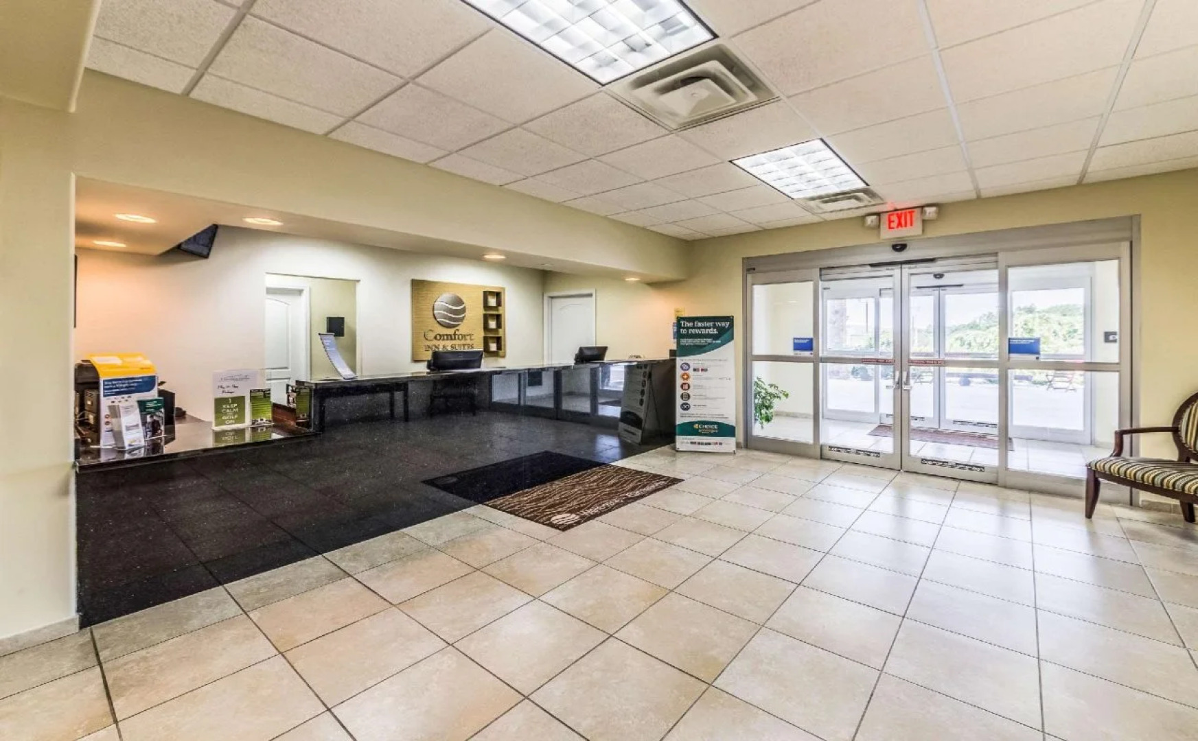 Comfort Inn & Suites Barnesville - Frackville