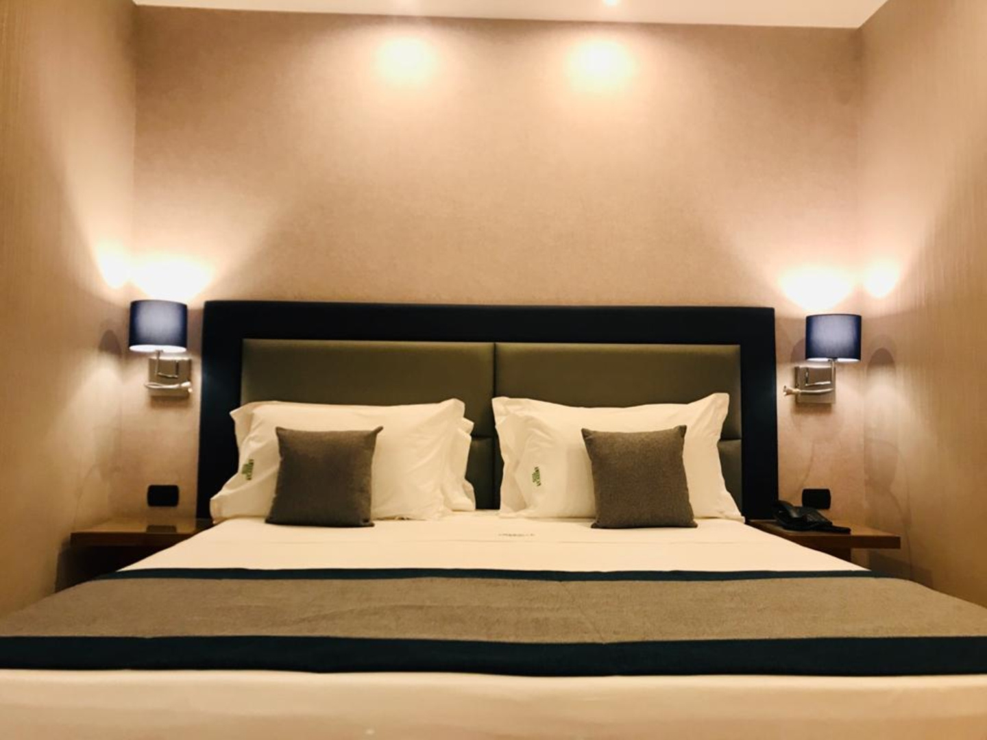 American Hotel