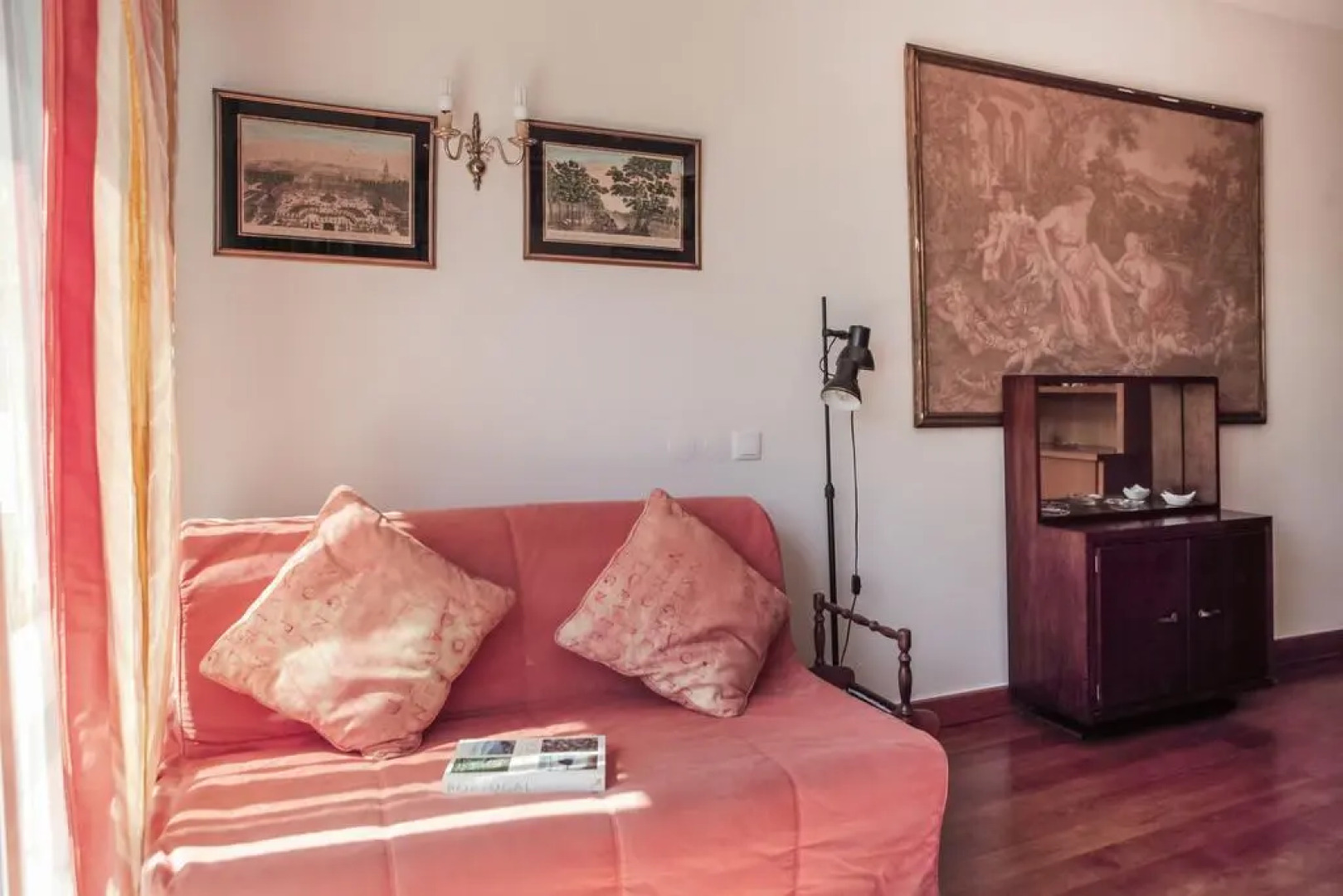 Rent4Rest Estoril Beachfront Apartments