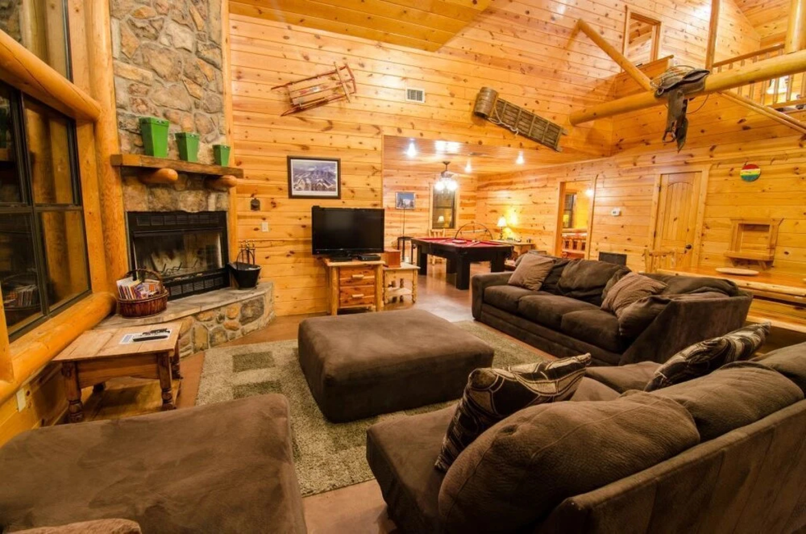 Breckoma Lodge - 4 Br Cabin