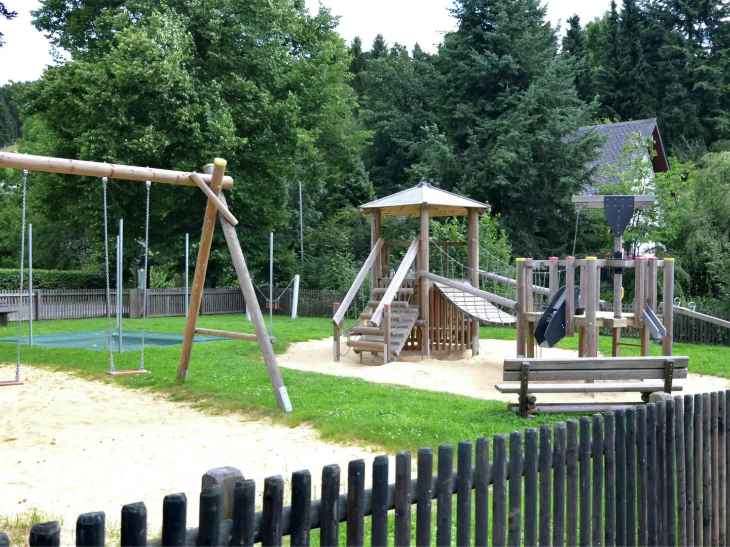 Exclusive Loft Apartment With Balcony and Wellness Room in Olsberg-elpe