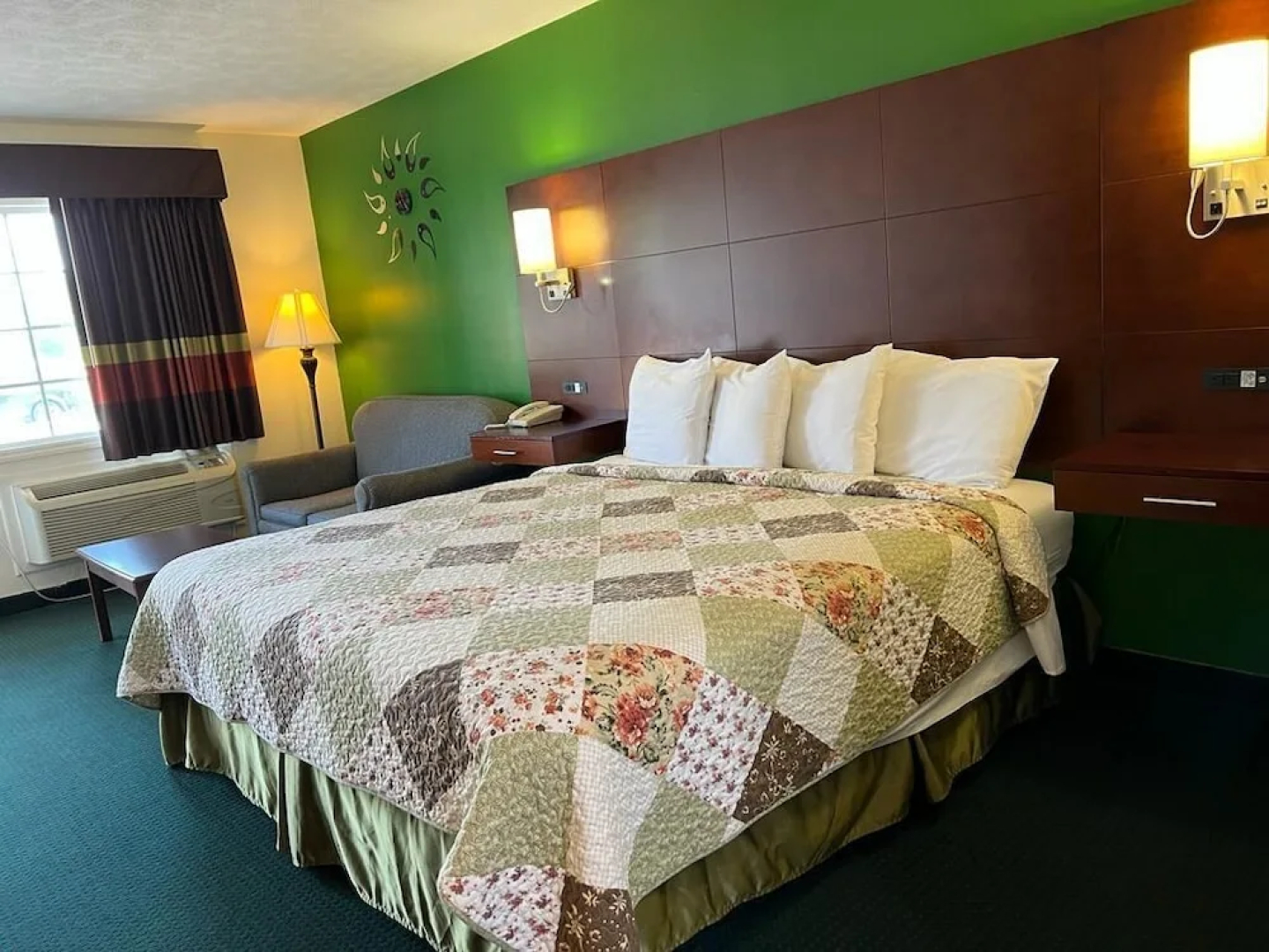 Surry Inn - Dobson - I-77 - Exit 93