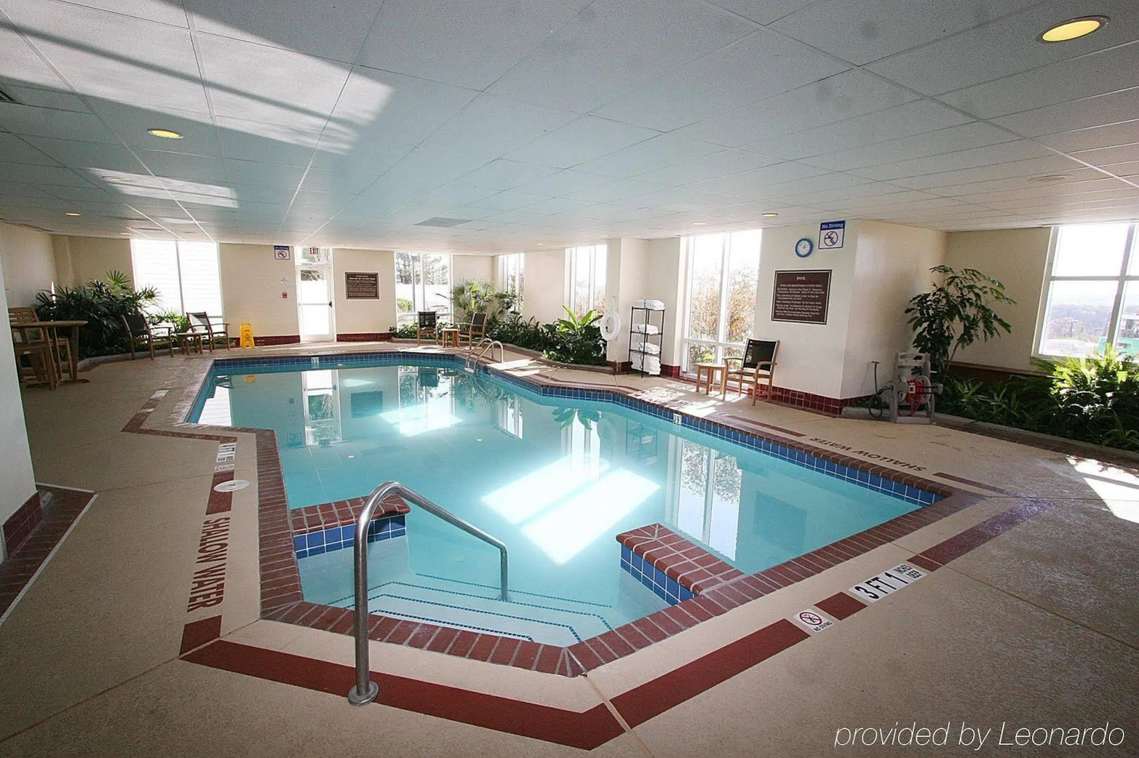 Embassy Suites by Hilton Pittsburgh International Airport 