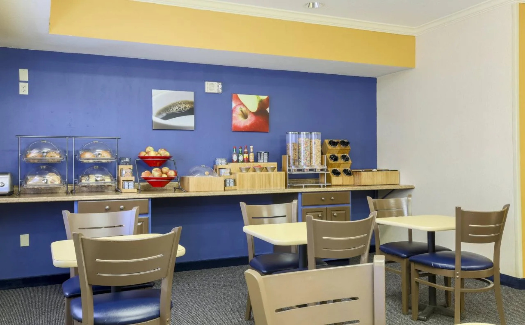 Fairfield Inn by Marriott Tracy