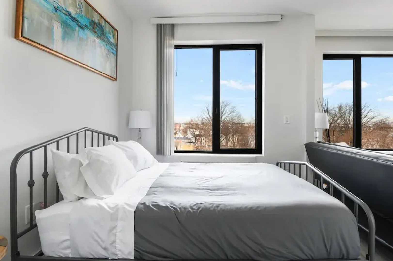 Luxury Studio 30 Mins to Manhattan Evonify