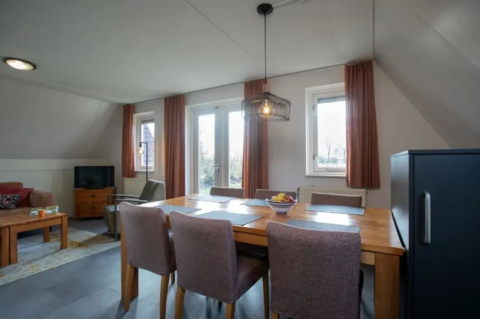 Detached House With Garden Near the Mookerplas