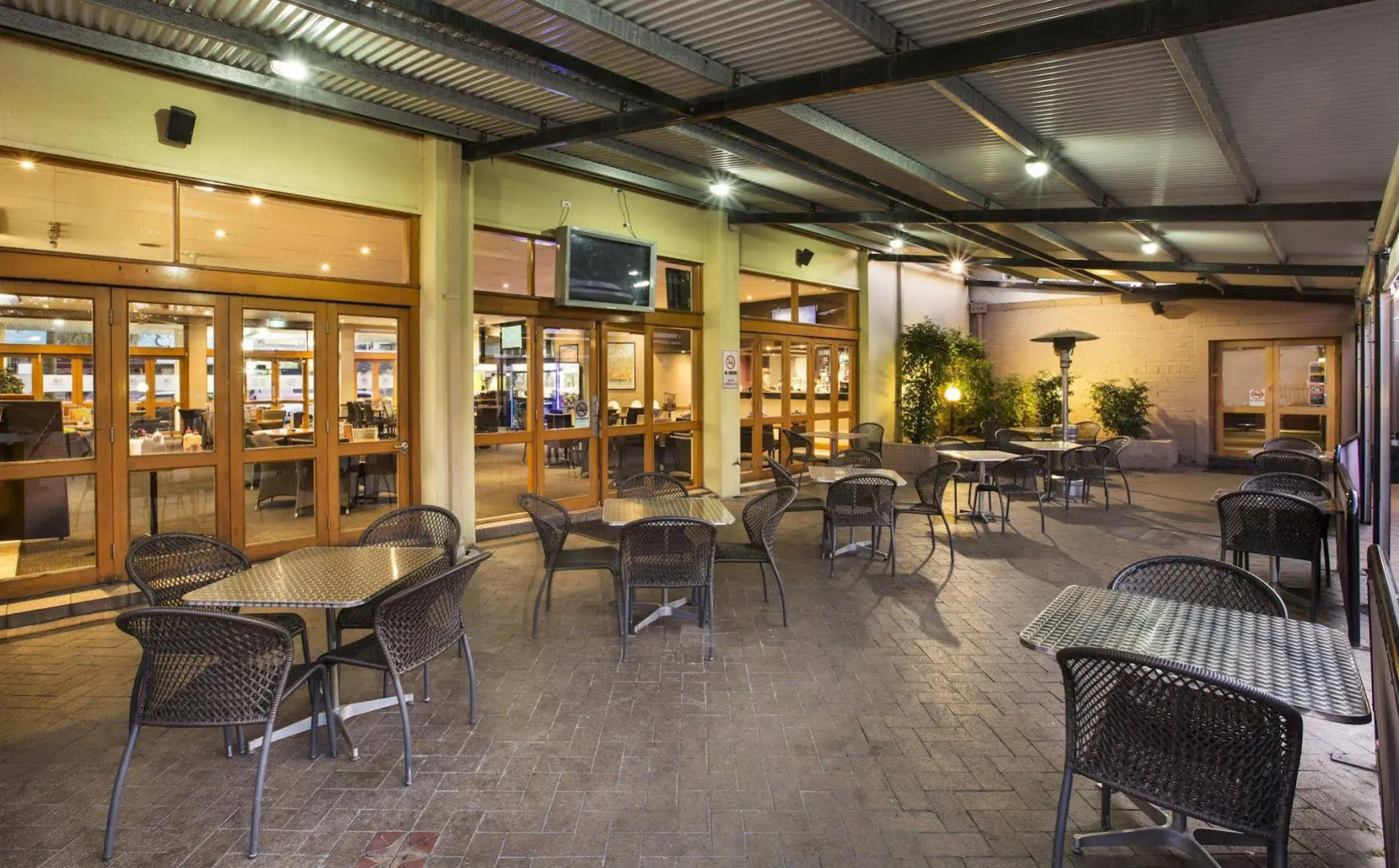 Nightcap at Ocean Beach Hotel