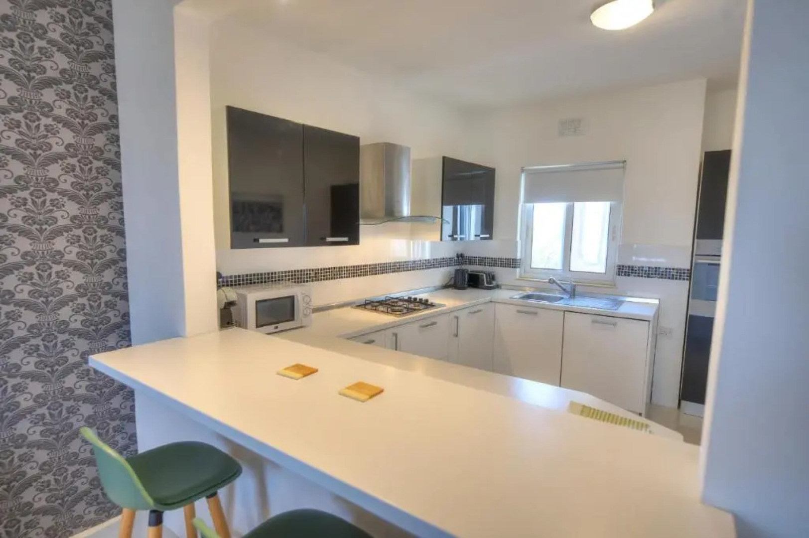 Modern and spacious 2 bedroom apartment with communal outdoor pool GZ-SMEL1-1