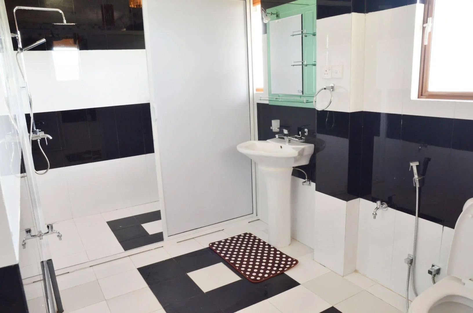 Sea View Beach Unawatuna Hotel