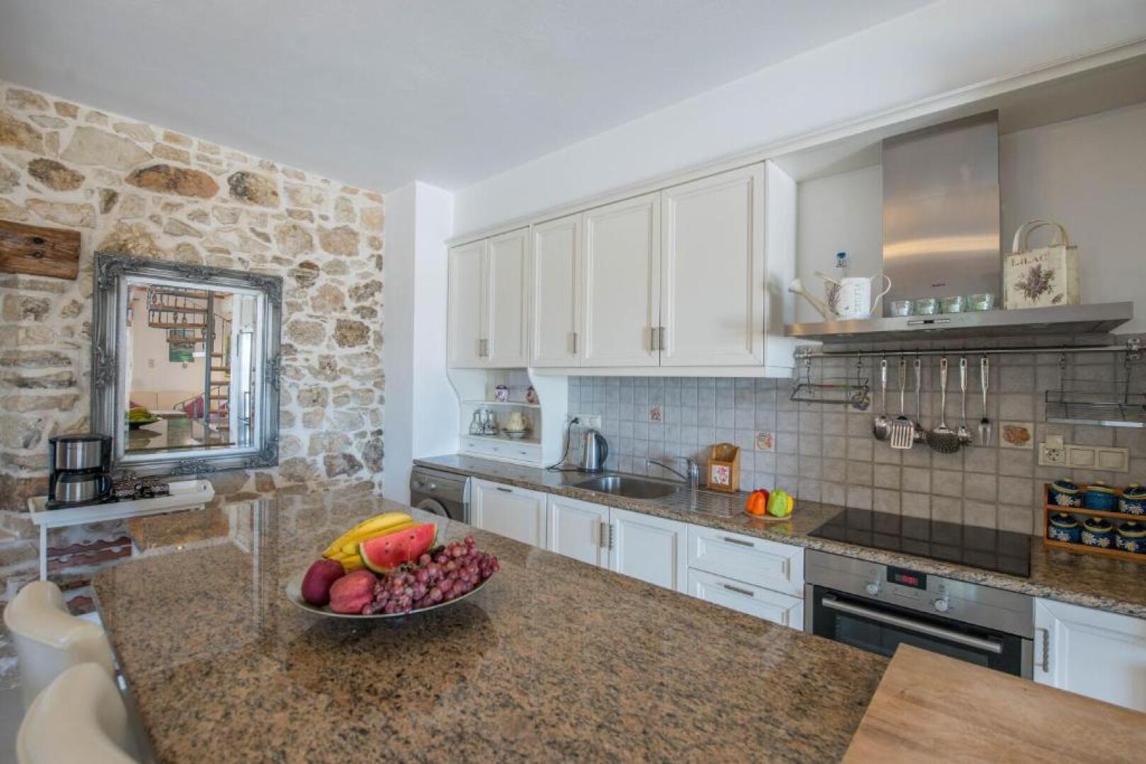 Villa Siorra by MediterraneanVillas