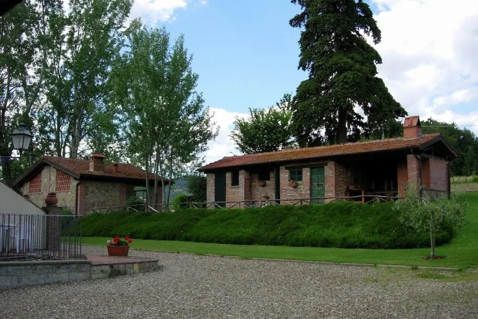 Farmhouse in Tuscany With Pool & Valley Views
