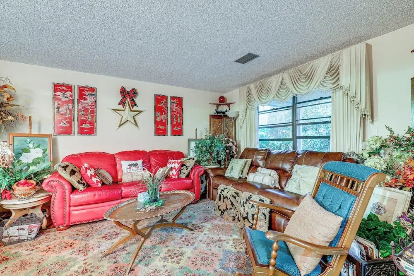 Spacious Brandon Home: 10 Mi to Downtown Tampa!