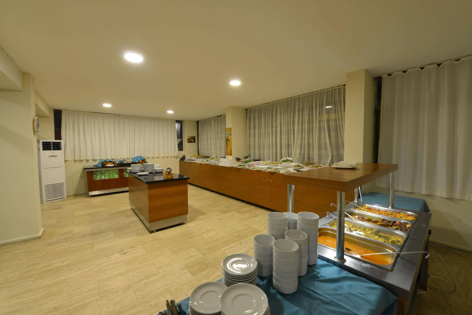 Kaftans City Hotel by RRH&R