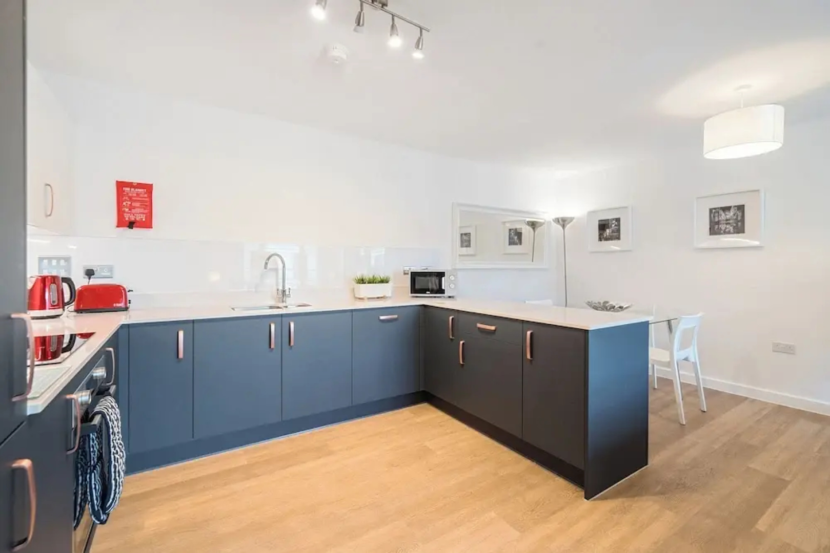 Roomspace Apartments - Walton Court