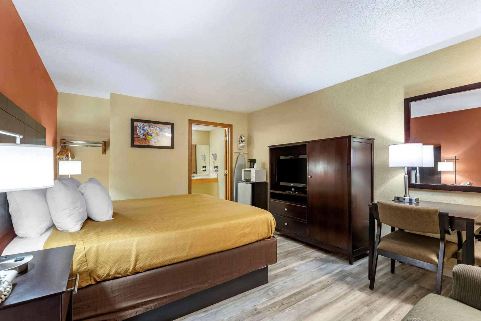 Econo Lodge Urbandale