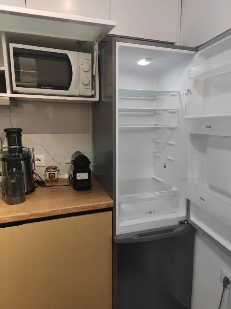 Fully equipped apartment in the city center with a lake view