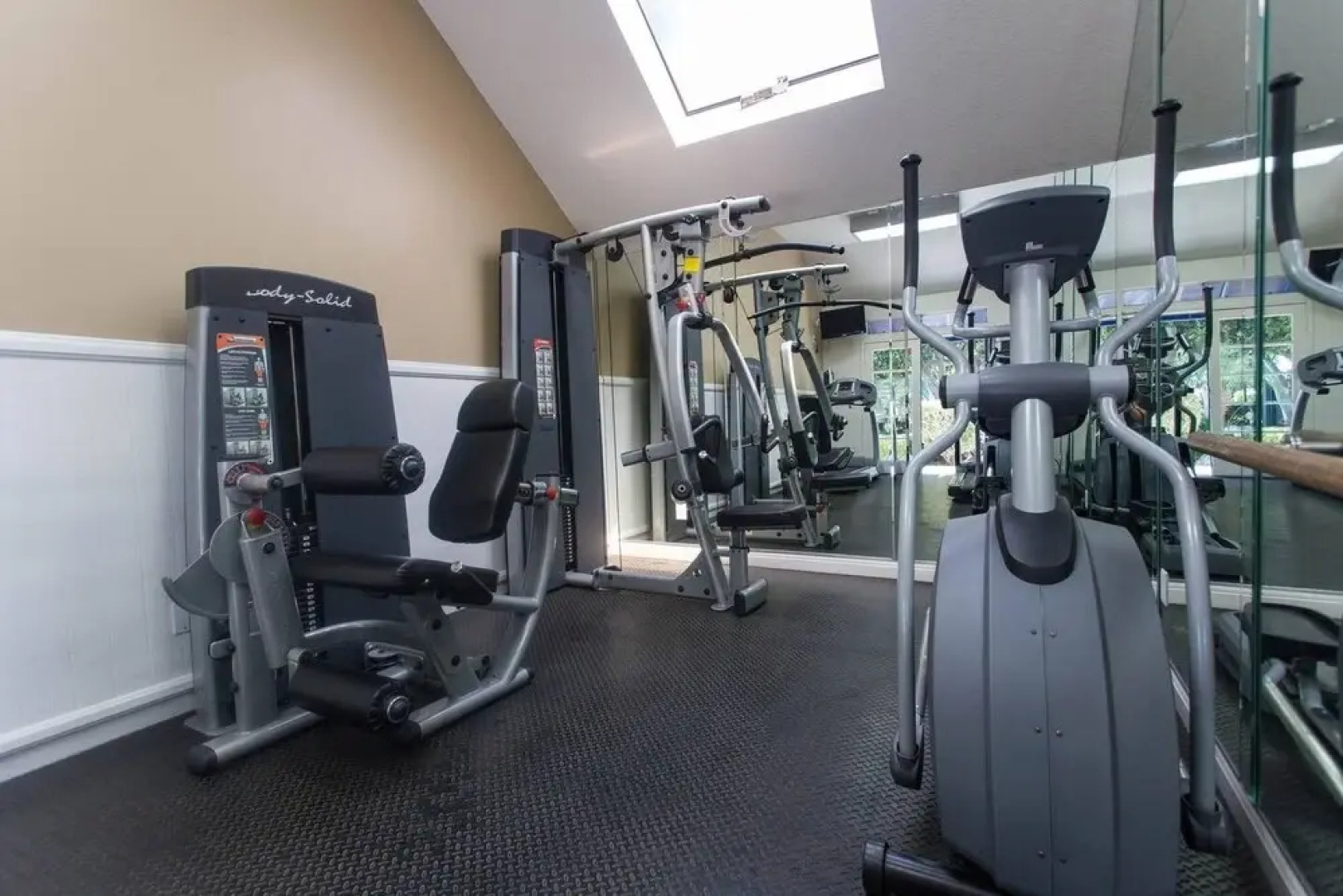 Find Your Zen: Peaceful Getaway in Trendy City of the Arts