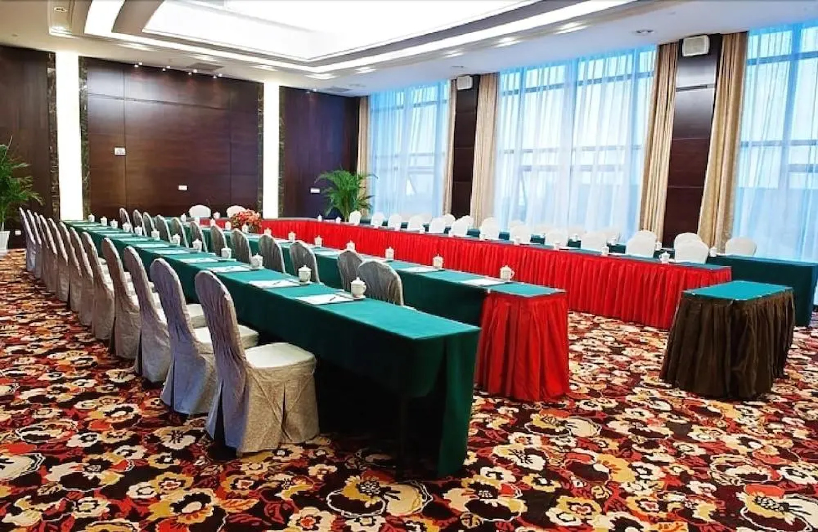 Ramada Plaza Hangzhou Xiaoshan