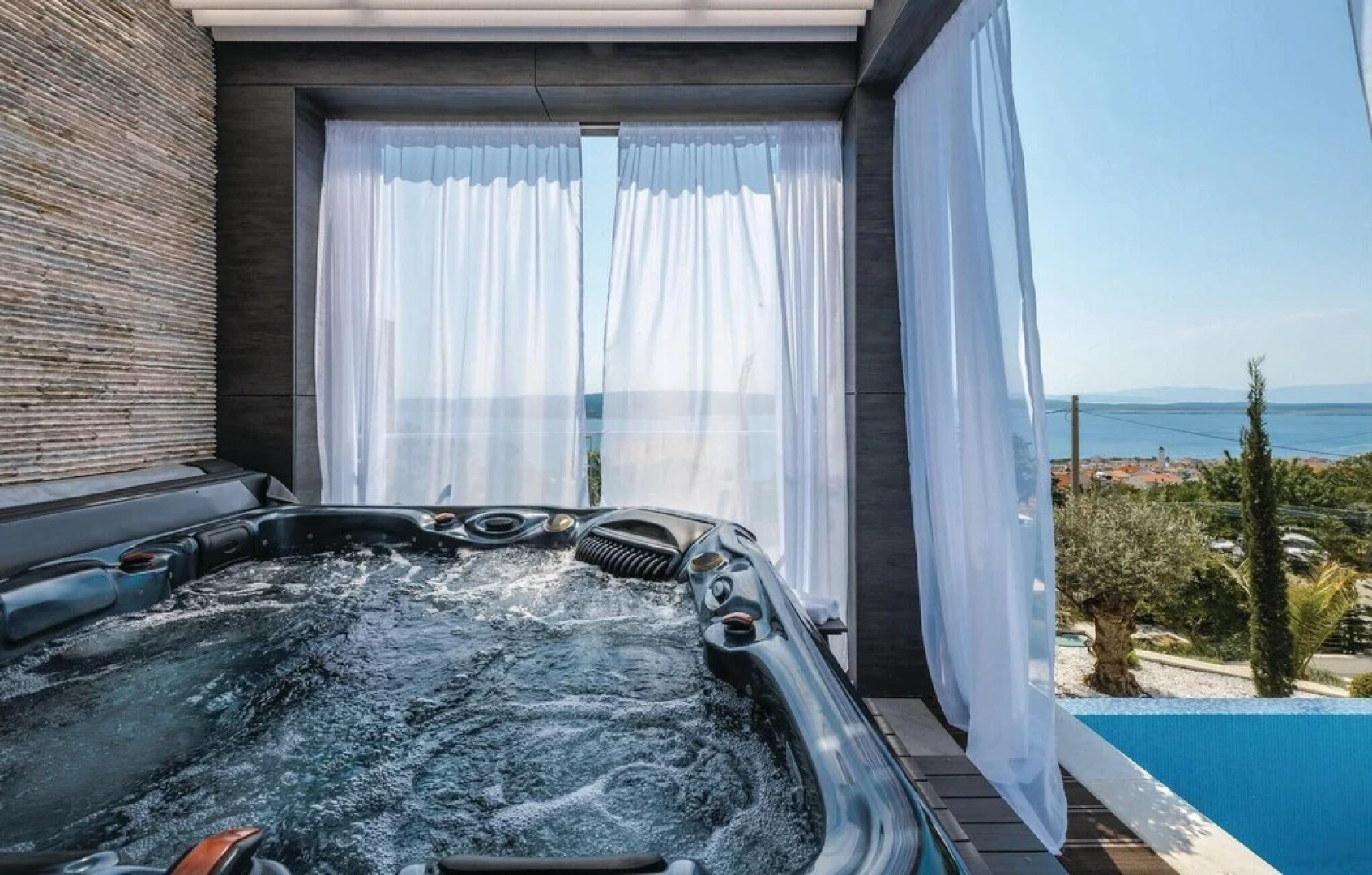 Nice Home in Crikvenica with Hot Tub, 4 Bedrooms & Outdoor Swimming Pool
