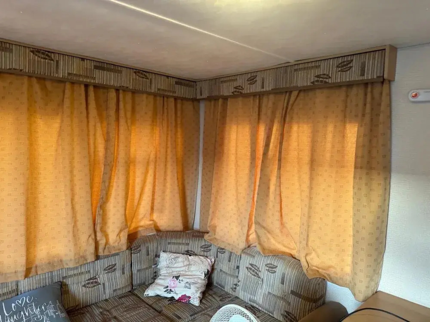 Seaside Bliss Retreat in Heart of Isle of Sheppy