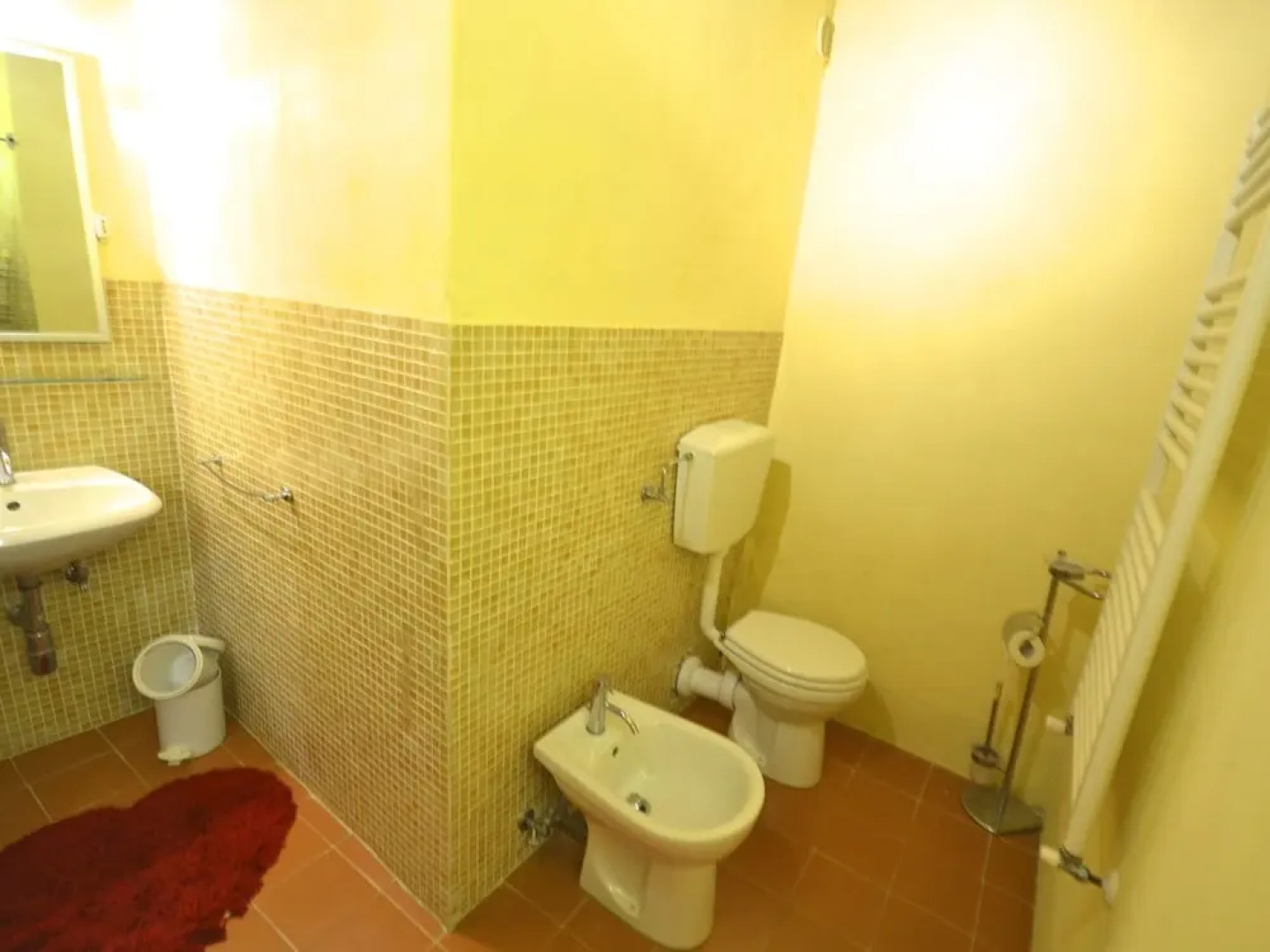 Apartment in the Village With air Conditioning