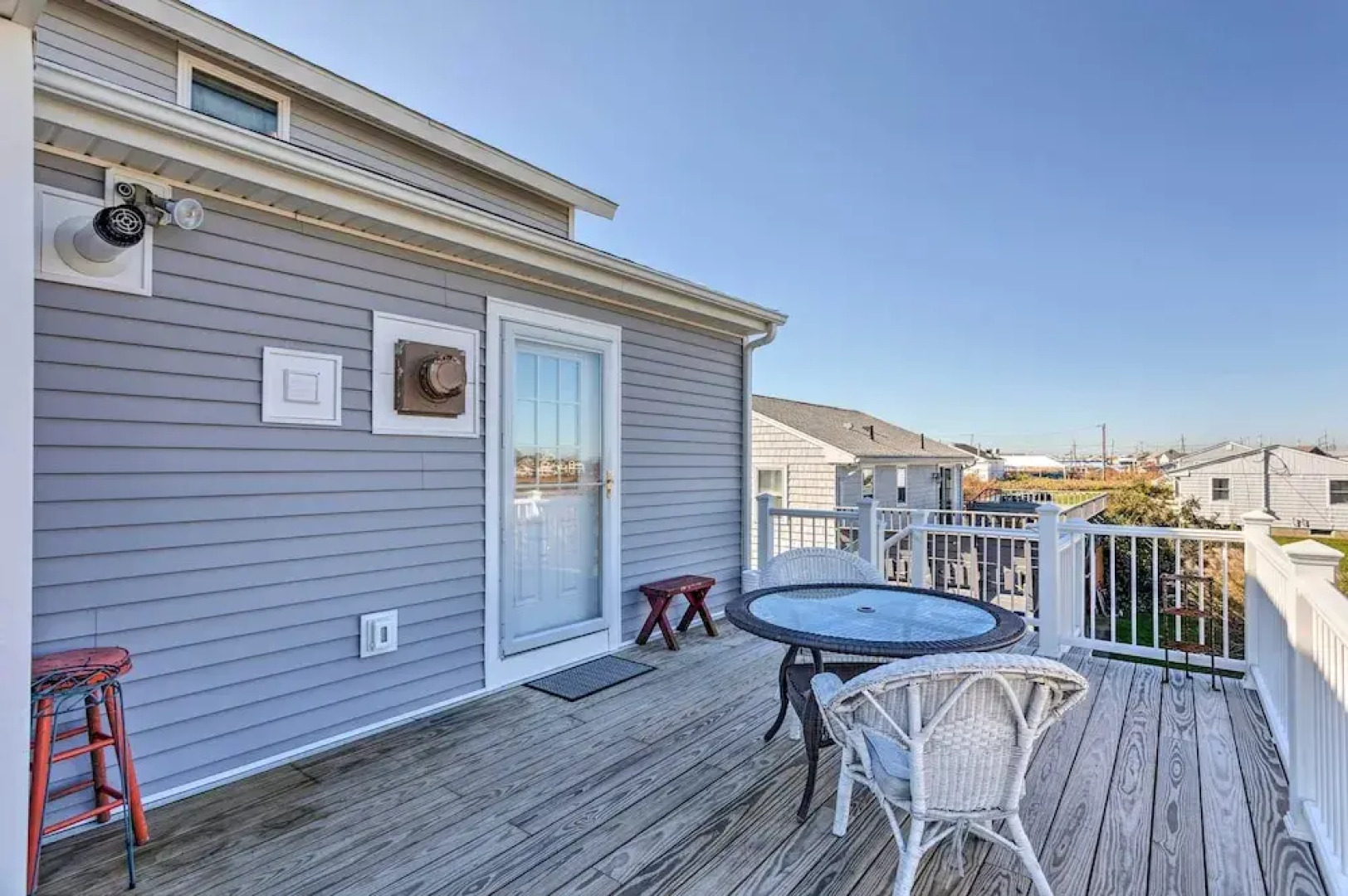 Seaside SK Getaway: Steps to Matunuck Beach!