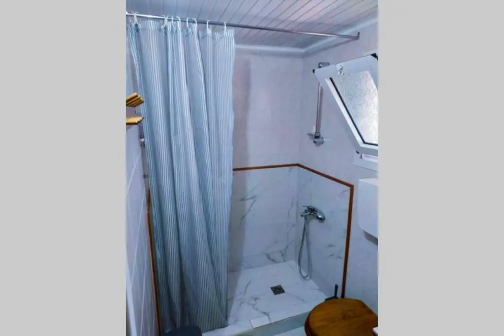 Sea View Roof Garden Apartment