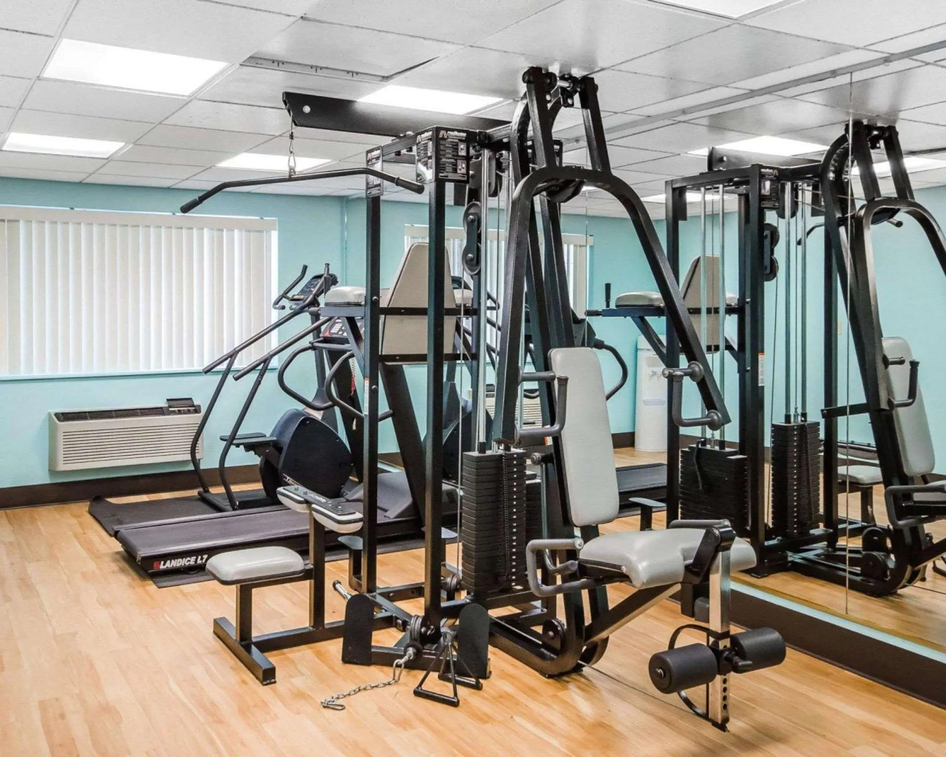 Econo Lodge Louisville Downtown