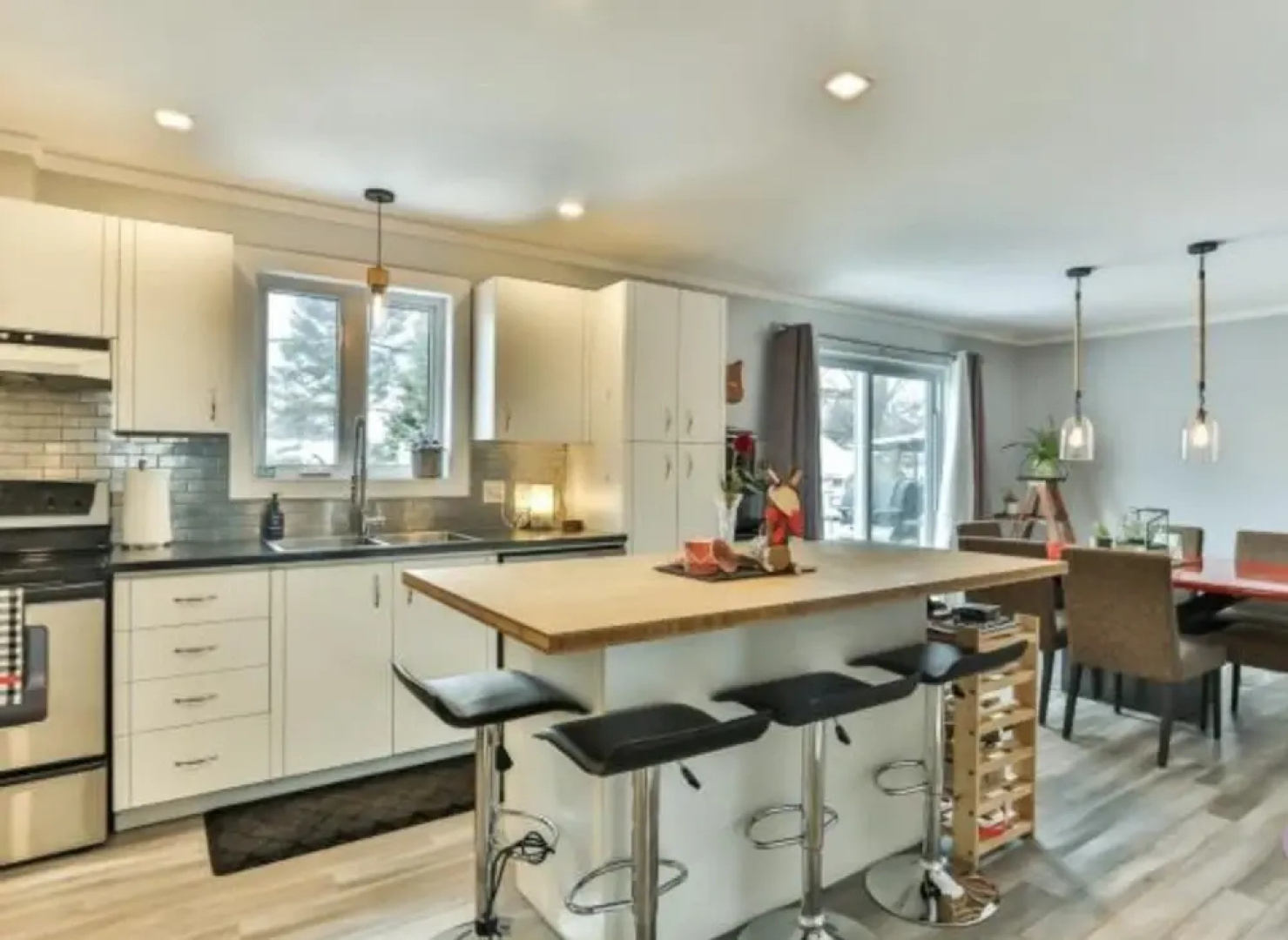 Stunning 2-bed House in Gatineau