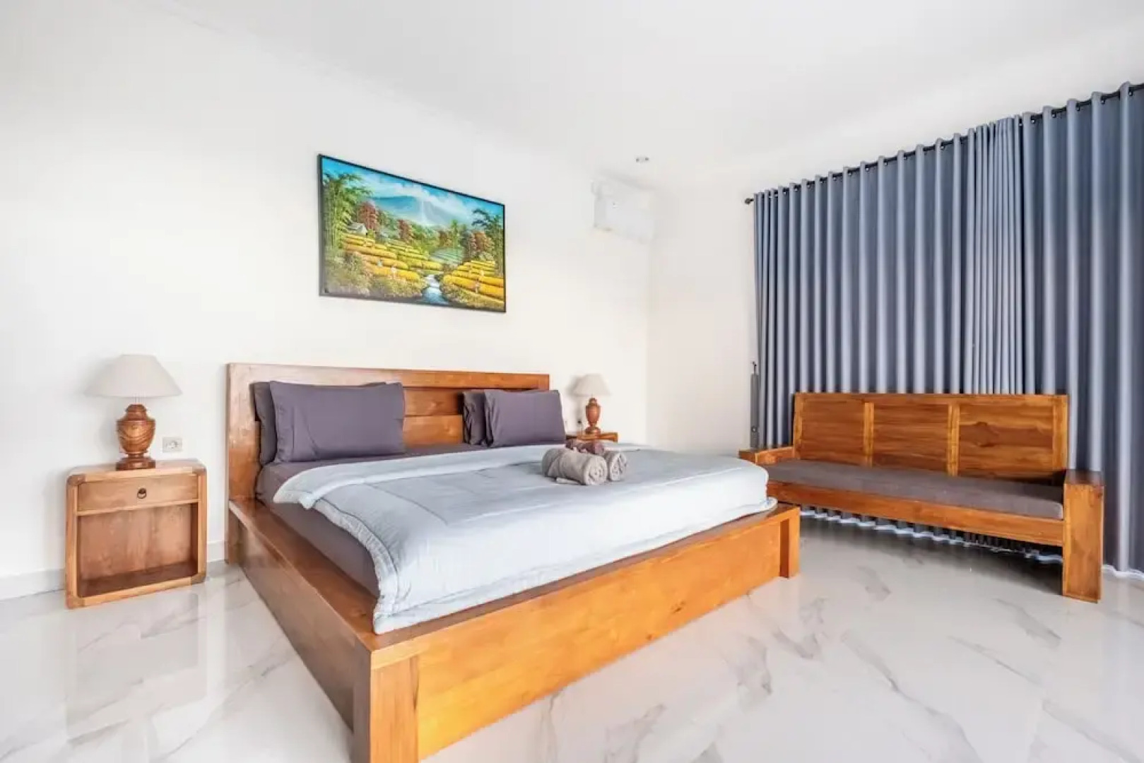 Pini Sentana Village