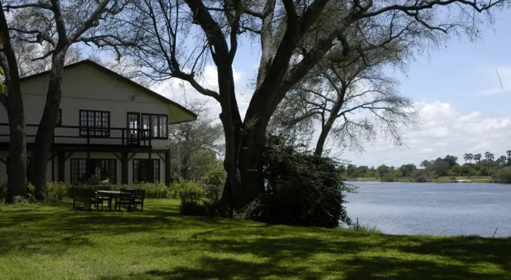 Kayube Zambezi River House