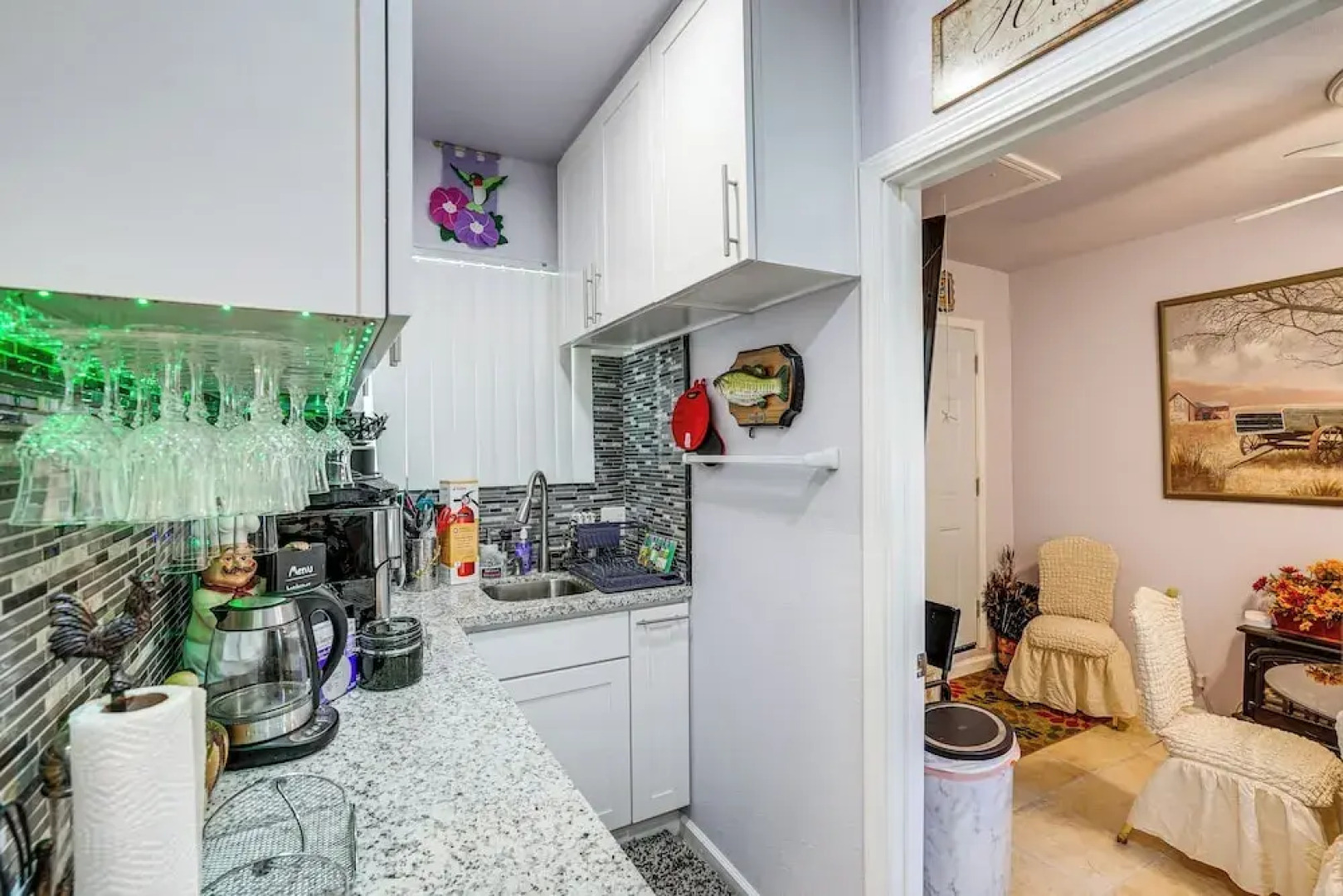 Lush Vallejo Cottage - 20 Mi to Napa Wineries