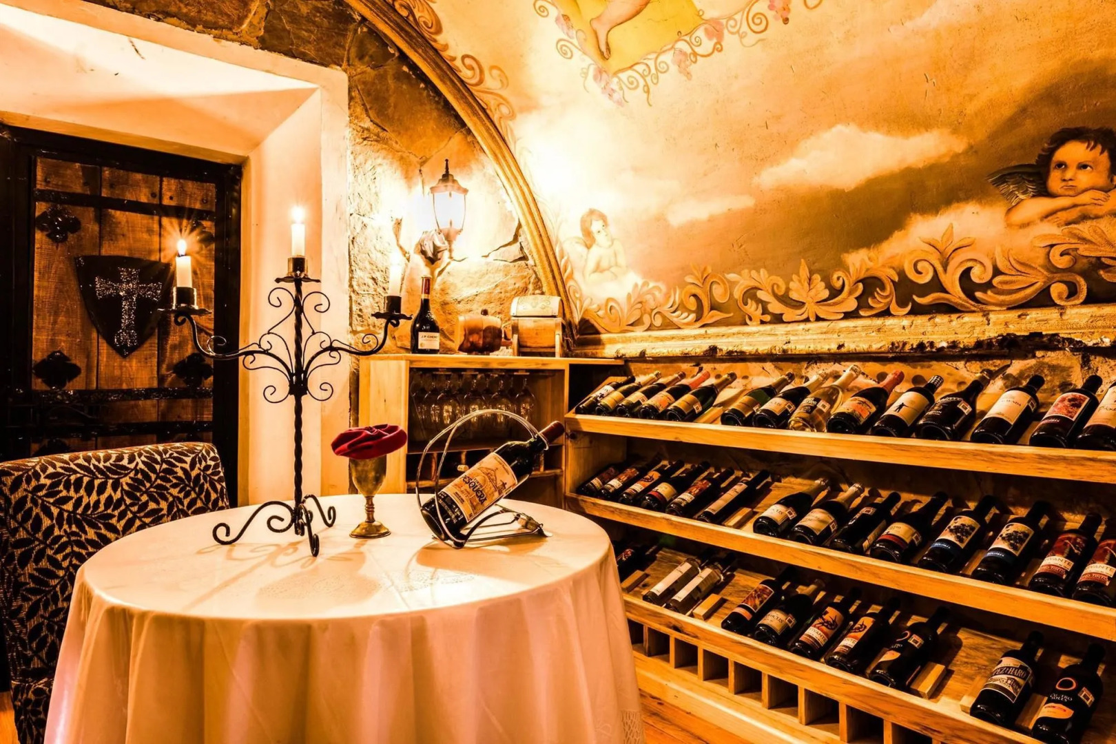 Hotel & Cava La Parroquia