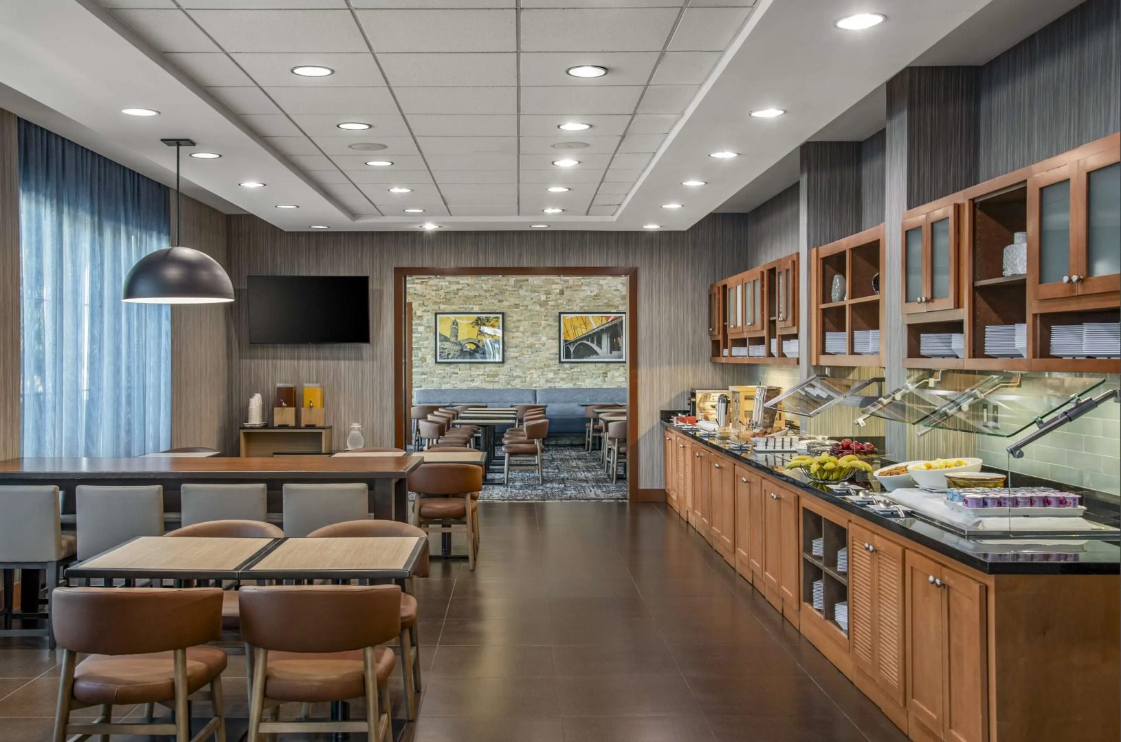 Hyatt Place Riverside Downtown