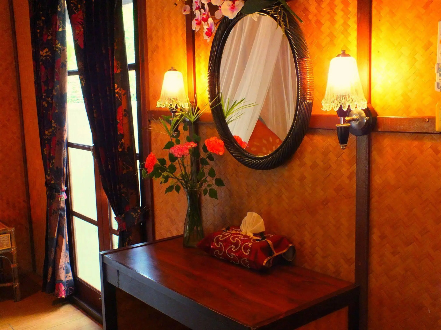 Tropical Garden Lounge