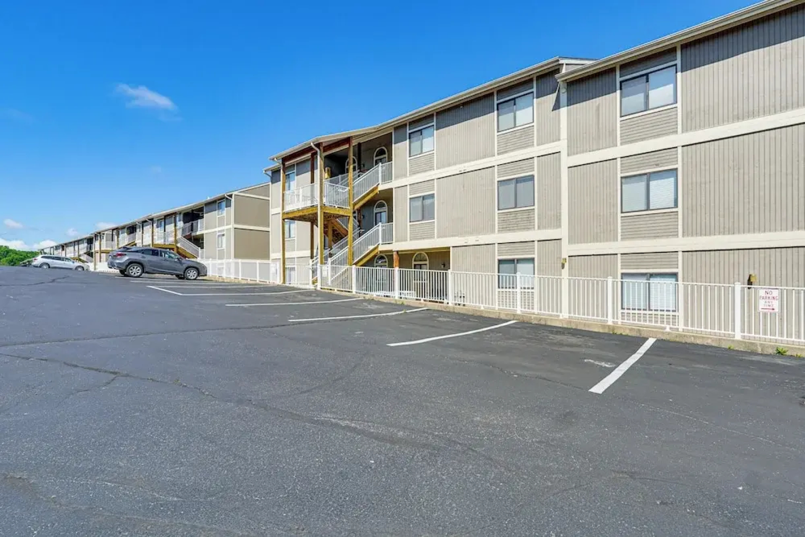 Private Boat Slip: Family-friendly Lazy Days Condo