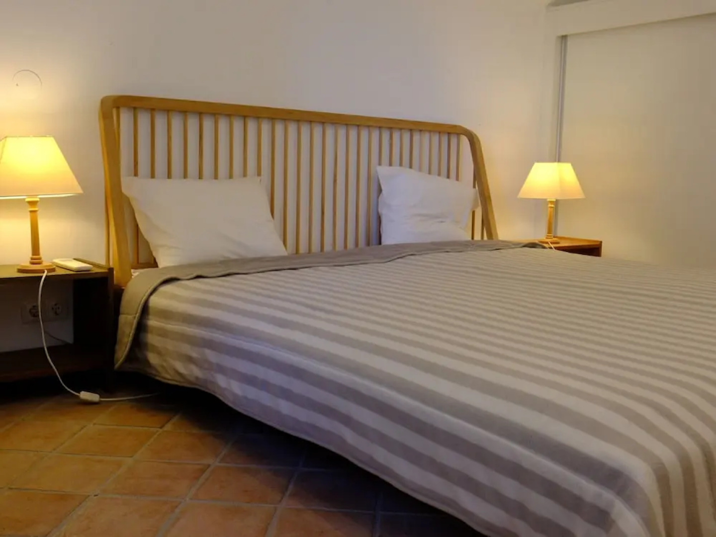 Delightful, Authentic Quinta with Swimming Pool near Beach & Towns