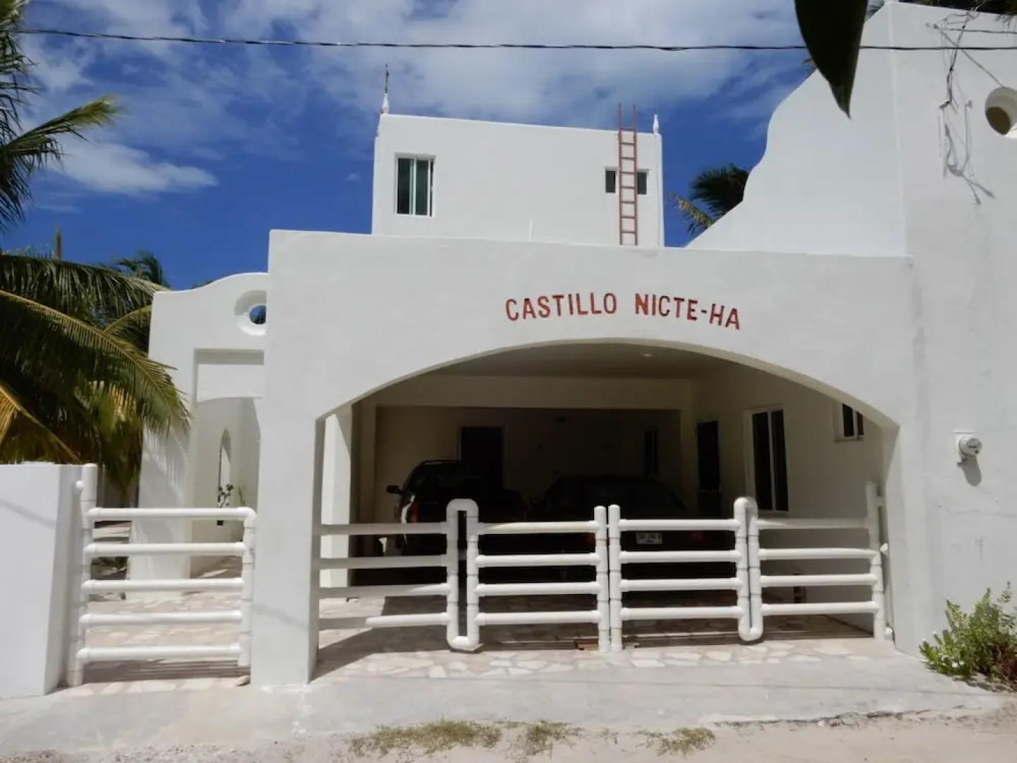 CastilloNicte-Ha Villa