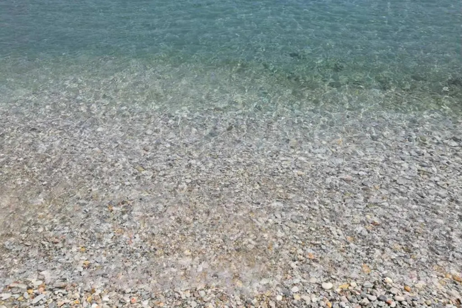 Family house by the seaside of Karavostasis