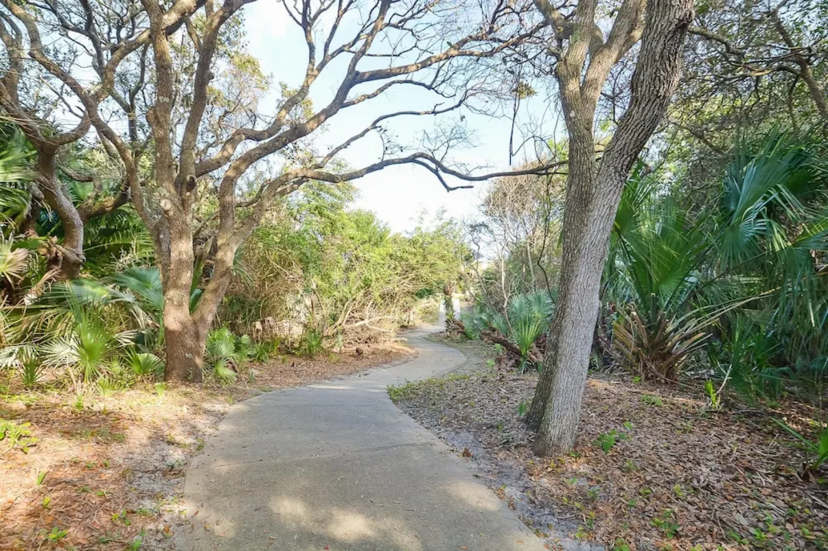 Tastefully Decorated Sea Woods Veranda Close to Pool Fitness Room Sv162