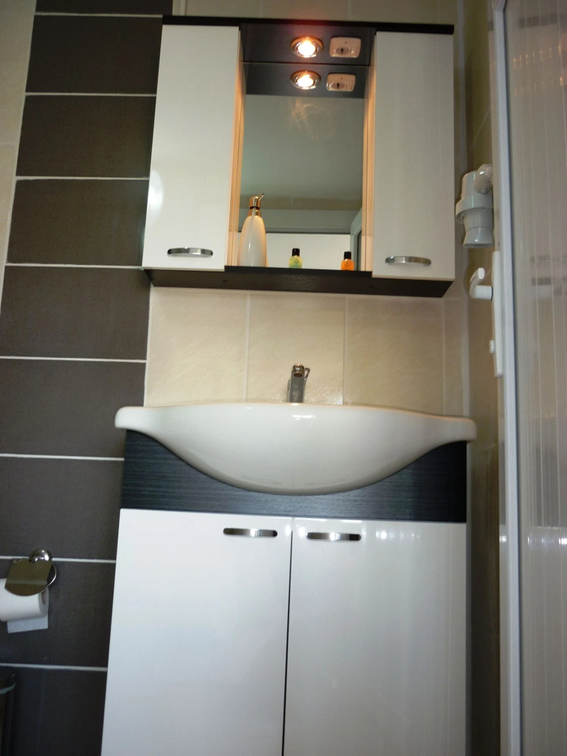 The Green Valley Hotel