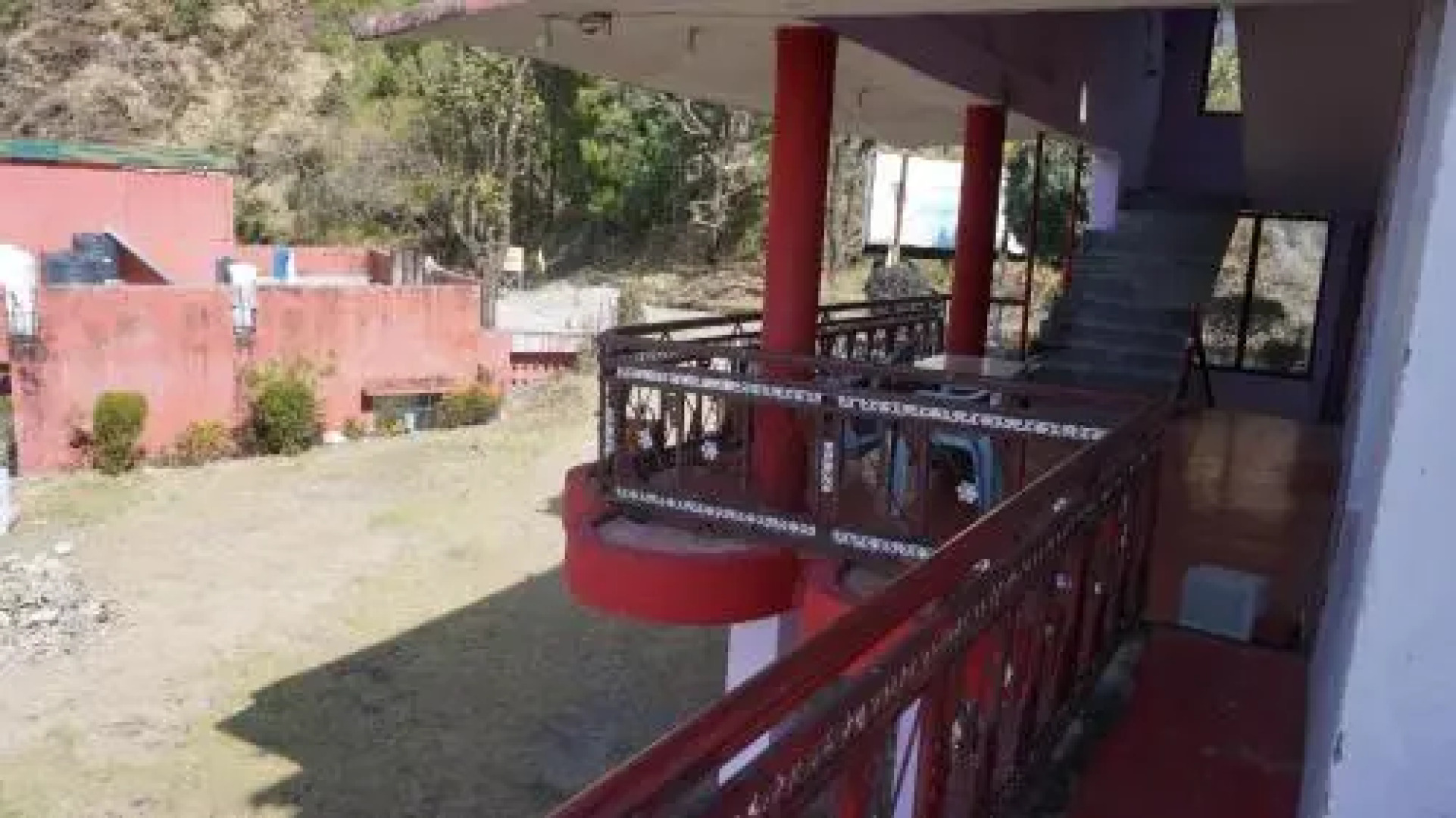 Jadli Hotel & Restaurant