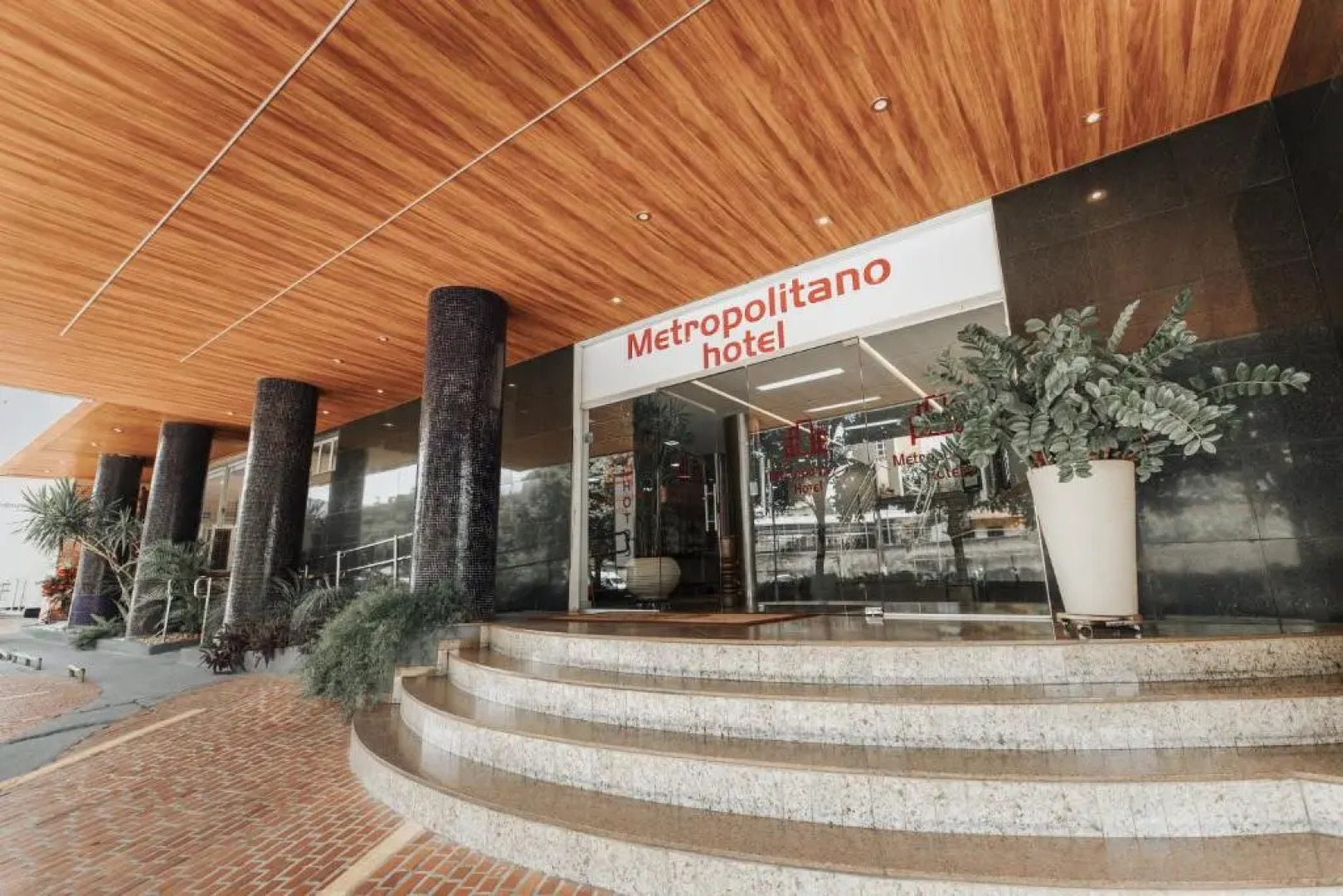 Hotel Metropolitano