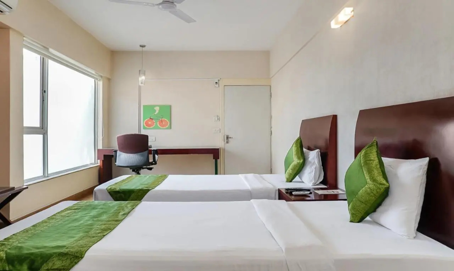 Treebo Trend Brooks Manor