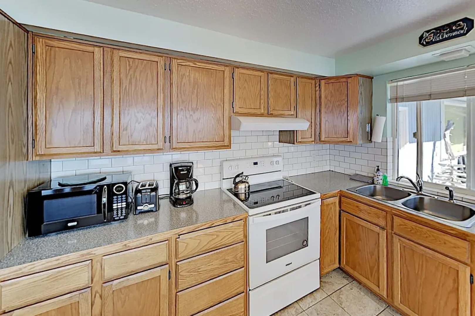 Beachfront Gem In Coupeville 3 Bedroom Home