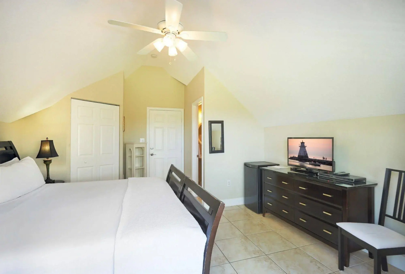 Shangri-La Boutique Bed & Breakfast