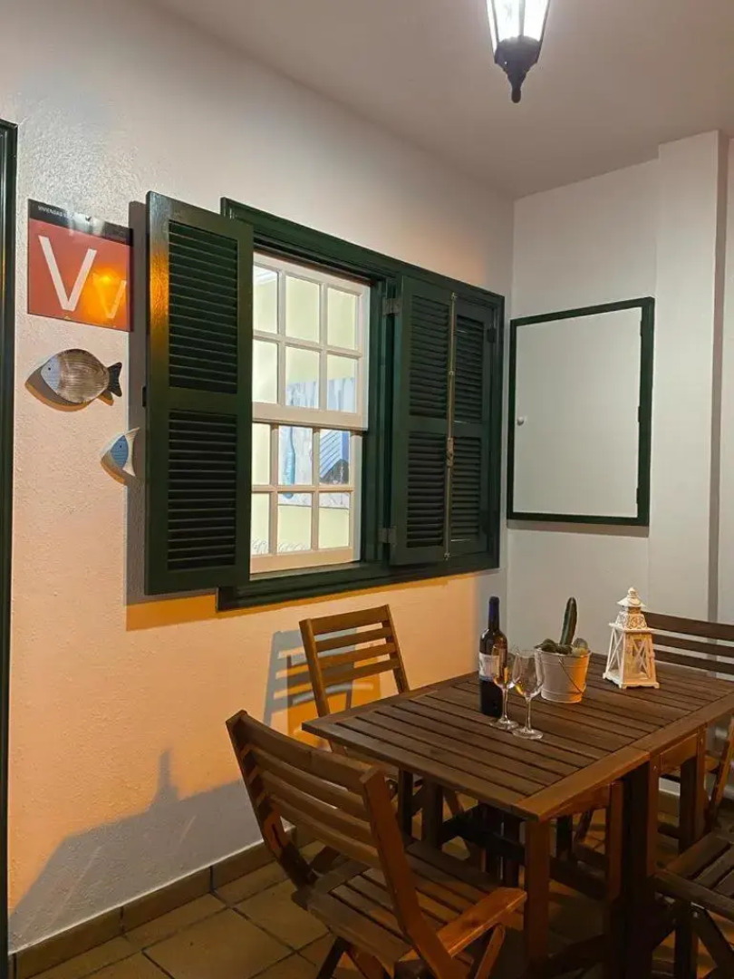 Primera línea en piscinas naturales.