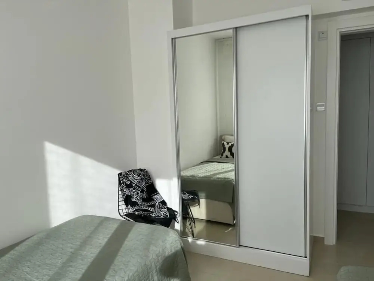 Lovely and Stylish Apartment With Calming Garden View