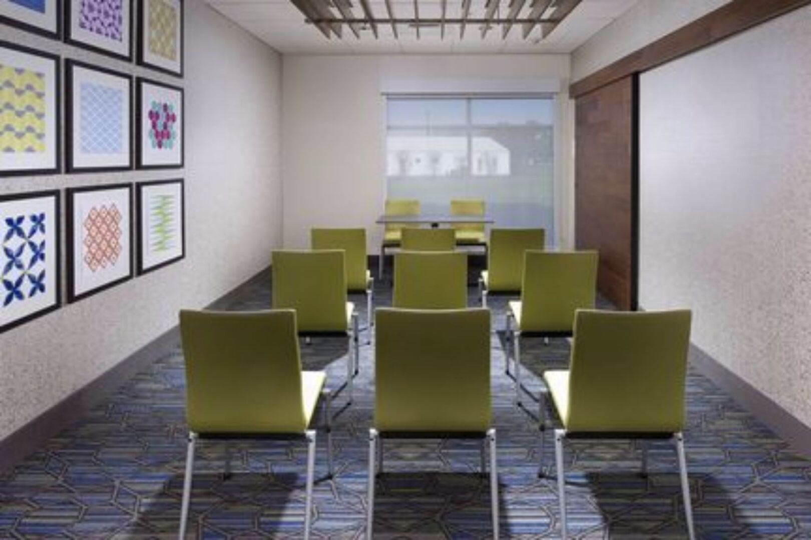 Holiday Inn Express & Suites Greenwood Mall by IHG