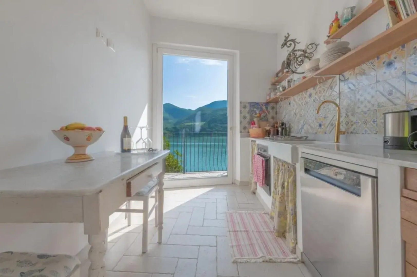 Letizia lake house panoramic view